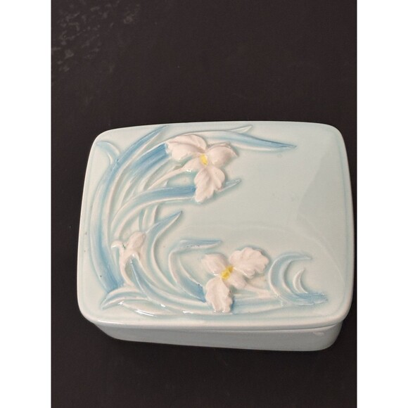 Vintage Light Blue & Pink Iris Flowers on Square Ceramic Trinket Jewelry Box Lid - Picture 7 of 9